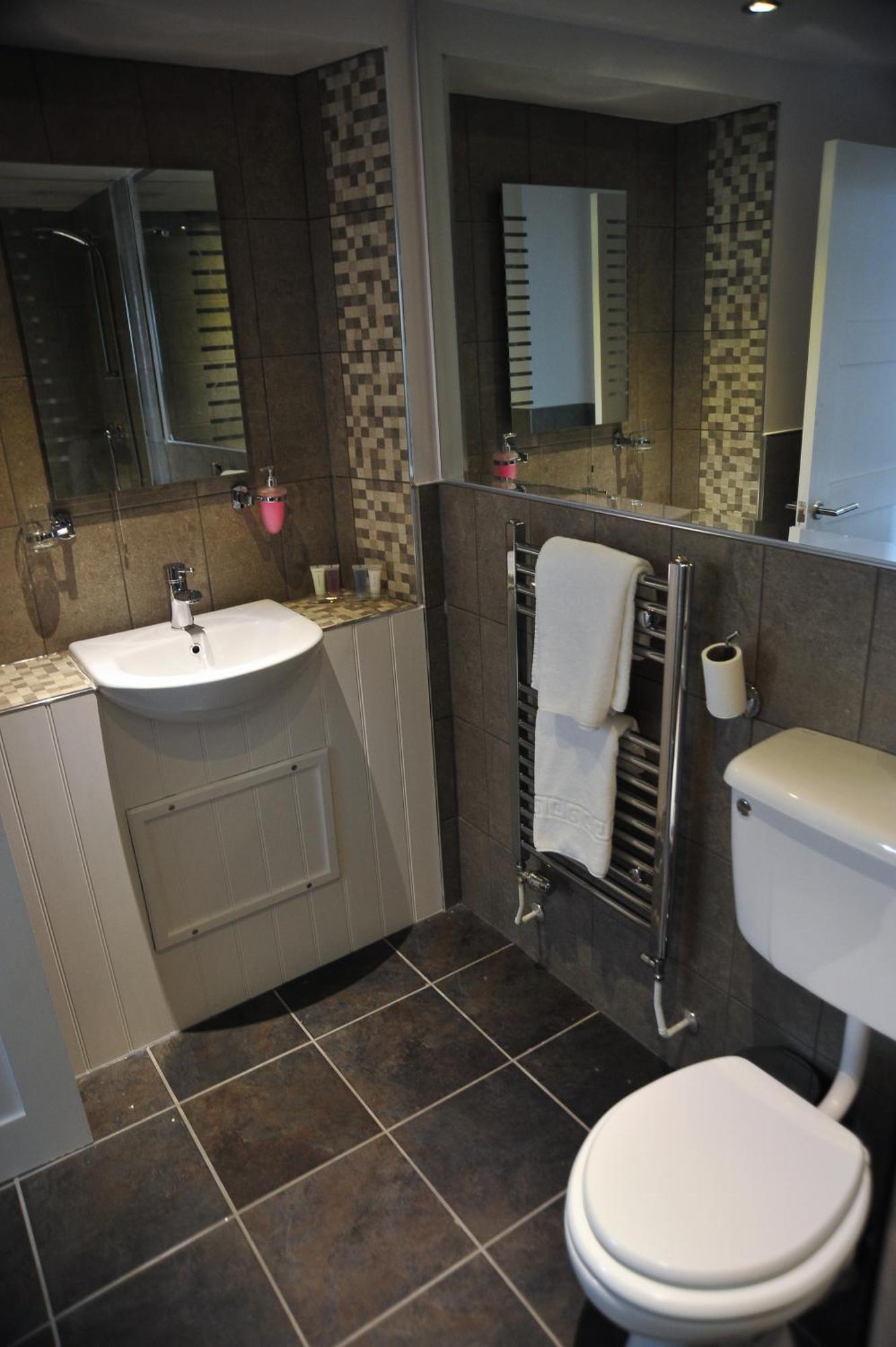 The Warwick Arms Hotel Chew Magna Екстериор снимка