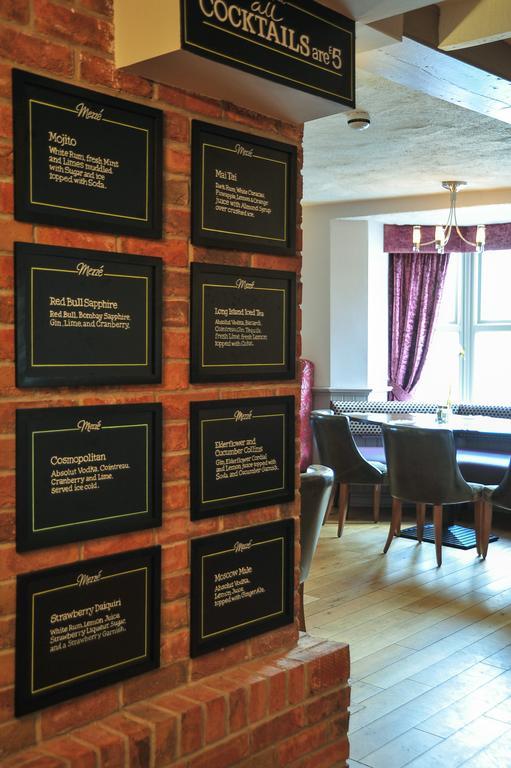 The Warwick Arms Hotel Chew Magna Екстериор снимка
